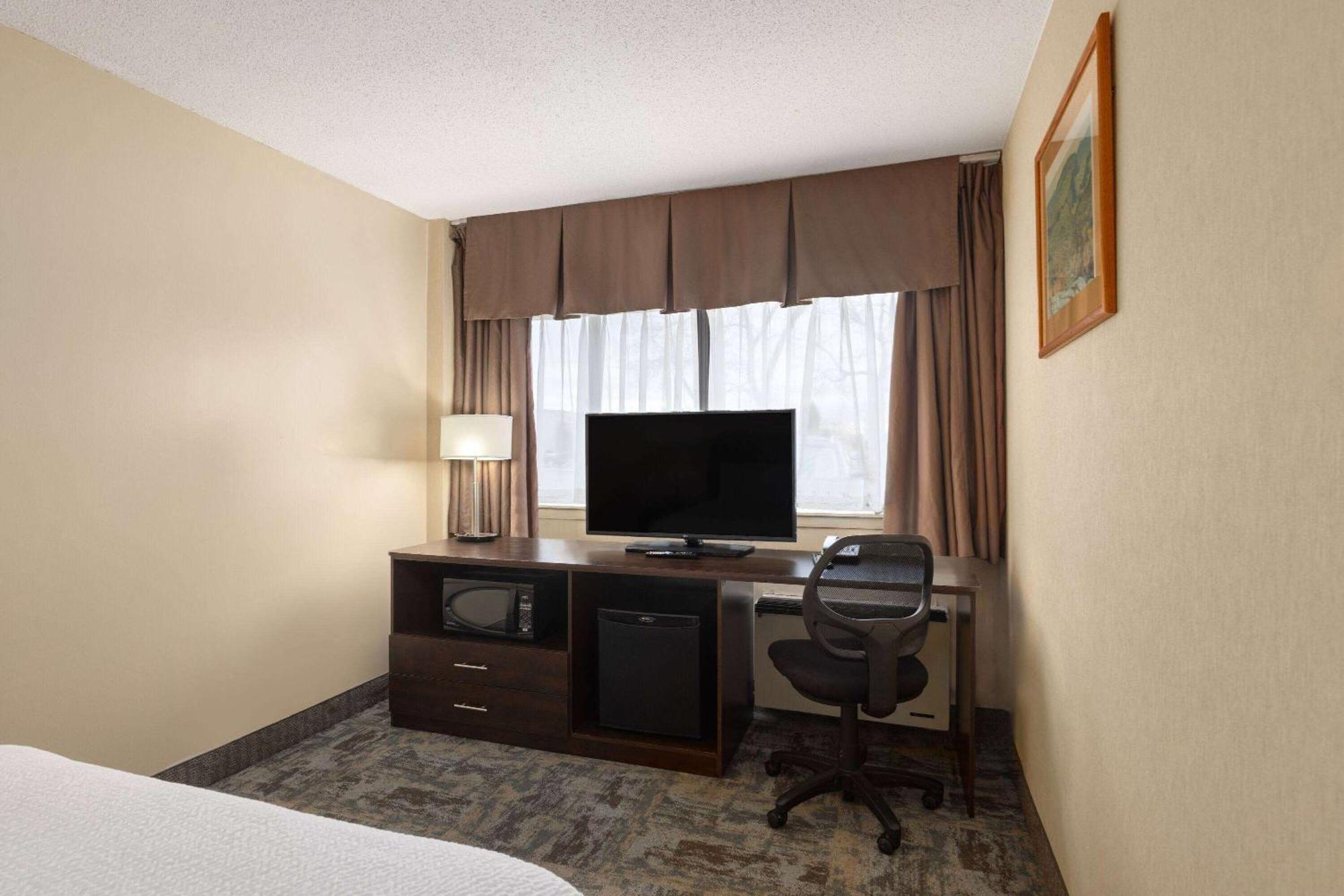 Travelodge By Wyndham Thunder Bay On Exterior foto